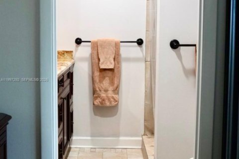 Townhouse in Lake Worth, Florida 2 bedrooms, 120.96 sq.m. № 2063518 - photo 27