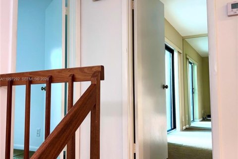 Townhouse in Lake Worth, Florida 2 bedrooms, 120.96 sq.m. № 2063518 - photo 21