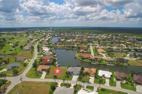Terrain à vendre à Punta Gorda, Floride № 2239006 - photo 4