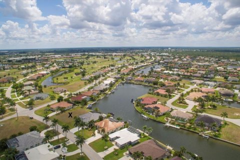 Terrain à vendre à Punta Gorda, Floride № 2239006 - photo 6