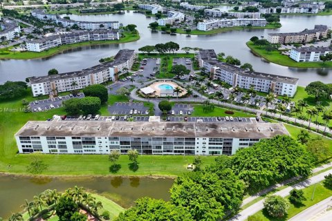 Condo in Boca Raton, Florida, 1 bedroom № 1977832 - photo 25