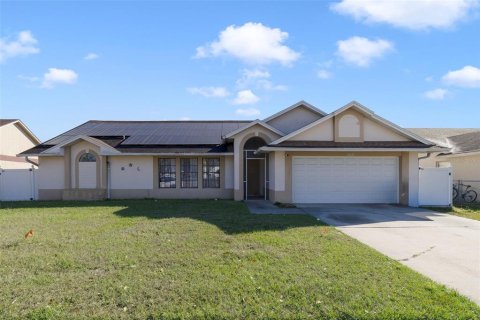 House in Kissimmee, Florida 3 bedrooms, 166.3 sq.m. № 2100734