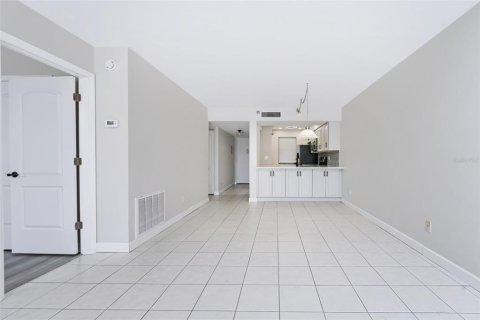 Copropriété à vendre à Englewood, Floride: 2 chambres, 99.41 m2 № 2381373 - photo 18