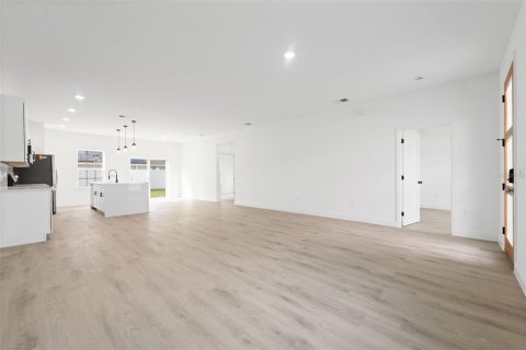 Casa en venta en Ocala, Florida, 4 dormitorios, 164.81 m2 № 1912569 - foto 14