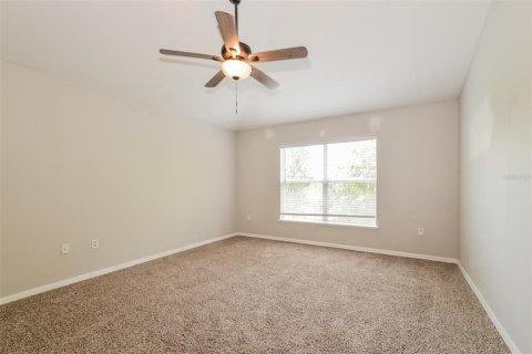 Villa ou maison à vendre à Kissimmee, Floride: 5 chambres, 238.39 m2 № 2275776 - photo 9