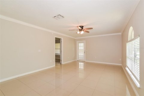 Villa ou maison à vendre à Kissimmee, Floride: 5 chambres, 238.39 m2 № 2275776 - photo 5