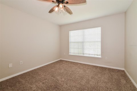 Villa ou maison à vendre à Kissimmee, Floride: 5 chambres, 238.39 m2 № 2275776 - photo 16