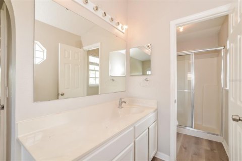 Villa ou maison à vendre à Kissimmee, Floride: 5 chambres, 238.39 m2 № 2275776 - photo 11