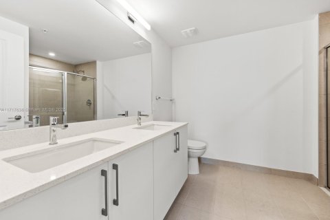 Appartement à louer à Miami, Floride: 2 chambres, 84.54 m2 № 1764365 - photo 2