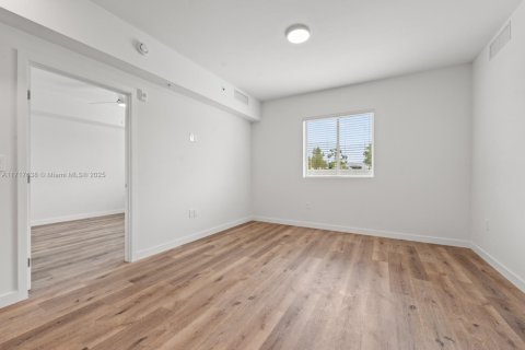 Appartement à louer à Miami, Floride: 2 chambres, 84.54 m2 № 1764365 - photo 6