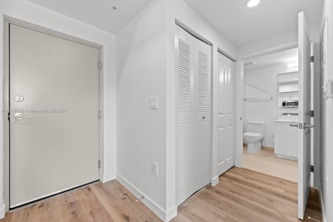Appartement à louer à Miami, Floride: 2 chambres, 84.54 m2 № 1764365 - photo 10