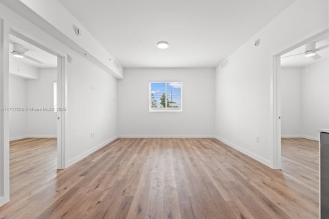 Appartement à louer à Miami, Floride: 2 chambres, 84.54 m2 № 1764365 - photo 4