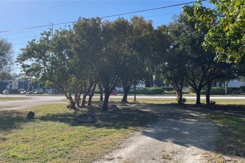 Commercial property in Marathon, Florida № 1701615 - photo 12