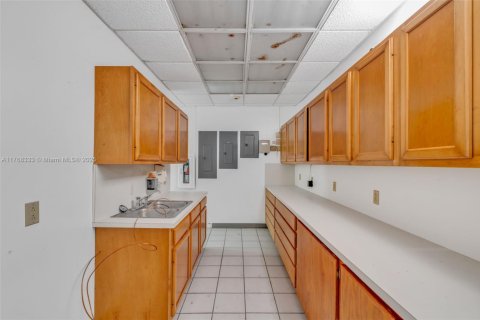 Commercial property in Marathon, Florida № 1701615 - photo 26