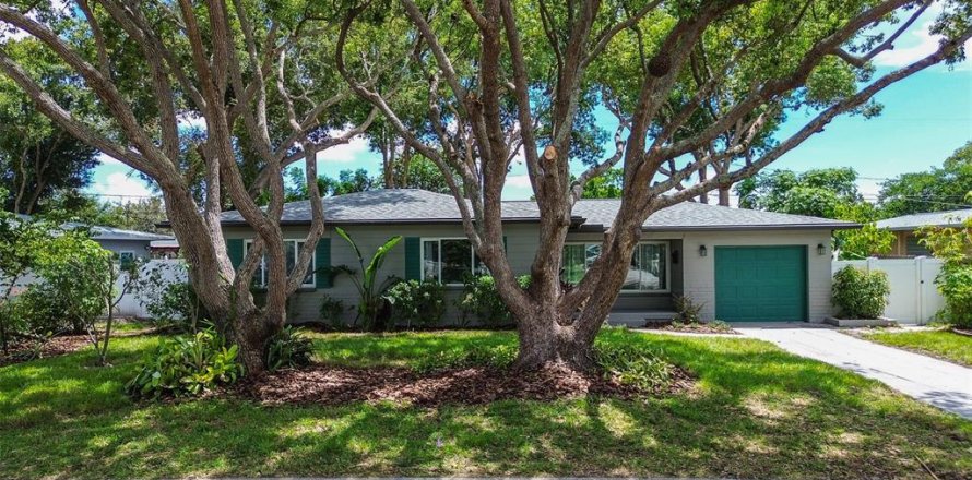 Casa en Saint Petersburg, Florida 3 dormitorios, 109.35 m2 № 1885874
