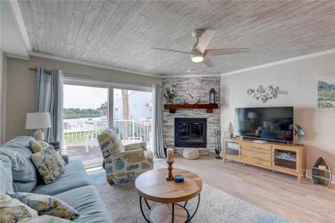 Townhouse in Indian Shores, Florida 3 bedrooms, 139.35 sq.m. № 1866804 - photo 8