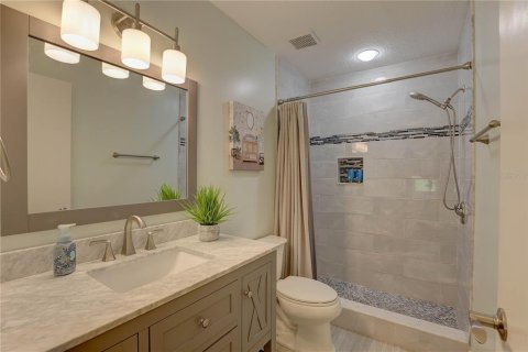 Townhouse in Indian Shores, Florida 3 bedrooms, 139.35 sq.m. № 1866804 - photo 25