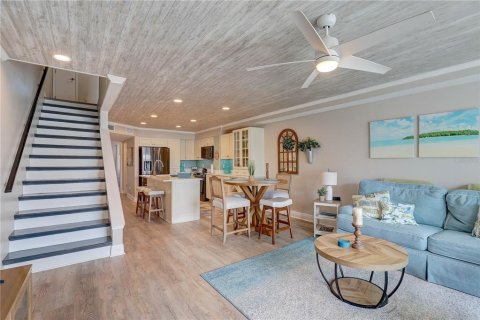 Townhouse in Indian Shores, Florida 3 bedrooms, 139.35 sq.m. № 1866804 - photo 15