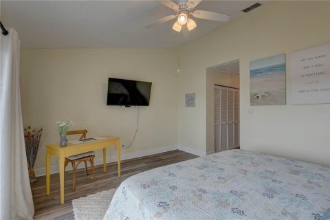Townhouse in Indian Shores, Florida 3 bedrooms, 139.35 sq.m. № 1866804 - photo 29