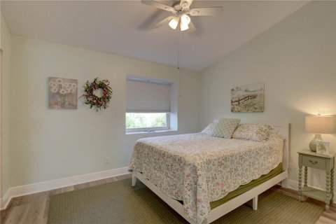 Townhouse in Indian Shores, Florida 3 bedrooms, 139.35 sq.m. № 1866804 - photo 22