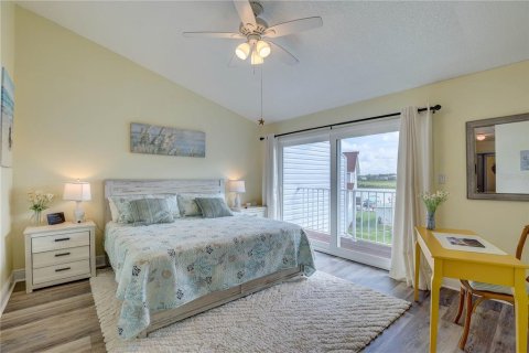 Townhouse in Indian Shores, Florida 3 bedrooms, 139.35 sq.m. № 1866804 - photo 28