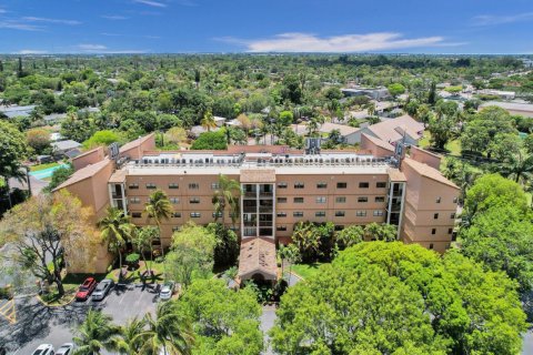 Condominio en venta en Fort Lauderdale, Florida, 1 dormitorio, 63.36 m2 № 1161783 - foto 1