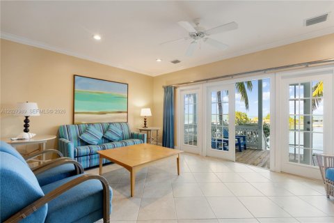 Touwnhouse à vendre à Marathon, Floride: 3 chambres, 122.63 m2 № 2154031 - photo 12
