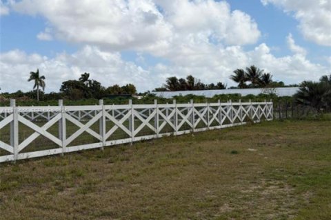 Купить земельный участок в Хомстед, Флорида № 2050064 - фото 6