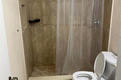 Copropriété à louer à Sunrise, Floride: 2 chambres, 92.16 m2 № 2187231 - photo 5