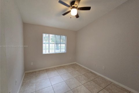 Снять в аренду кондоминиум в Хомстед, Флорида 3 спальни, 111.67м2, № 1977103 - фото 14