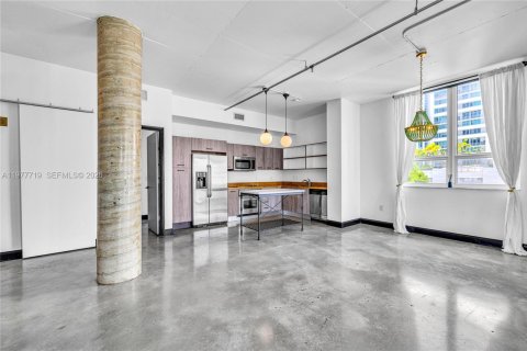 Купить кондоминиум в Майами, Флорида 2 спальни, 117.52м2, № 2042368 - фото 4