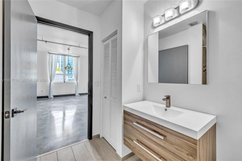 Купить кондоминиум в Майами, Флорида 2 спальни, 117.52м2, № 2042368 - фото 22