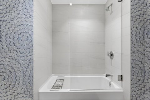Condominio en venta en Pompano Beach, Florida, 3 dormitorios, 213.02 m2 № 2174225 - foto 28
