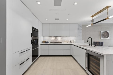 Condominio en venta en Pompano Beach, Florida, 3 dormitorios, 213.02 m2 № 2174225 - foto 11