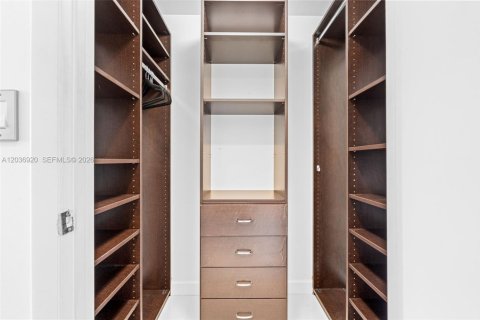 Copropriété à vendre à Miami, Floride: 2 chambres, 134.71 m2 № 2153640 - photo 27