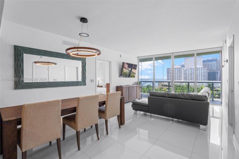 Copropriété à vendre à Miami, Floride: 2 chambres, 134.71 m2 № 2153640 - photo 8