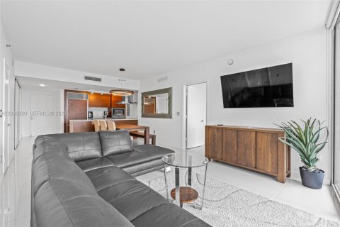 Copropriété à vendre à Miami, Floride: 2 chambres, 134.71 m2 № 2153640 - photo 13