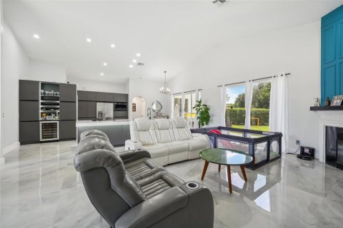 Casa en venta en Apopka, Florida, 4 dormitorios, 234.76 m2 № 1266372 - foto 17
