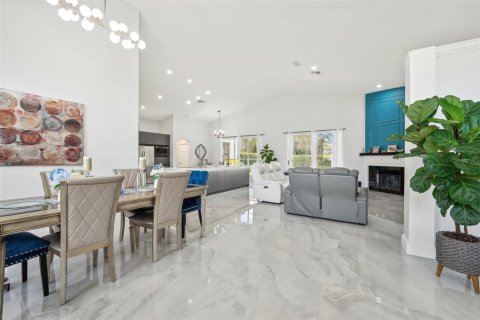 Casa en venta en Apopka, Florida, 4 dormitorios, 234.76 m2 № 1266372 - foto 14