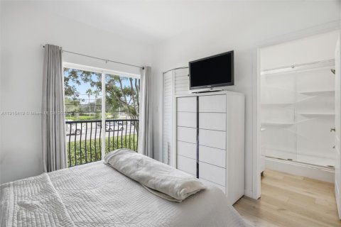 Touwnhouse à louer à Pembroke Pines, Floride: 3 chambres, 114.27 m2 № 1971587 - photo 14