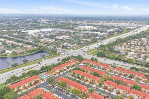 Touwnhouse à louer à Pembroke Pines, Floride: 3 chambres, 114.27 m2 № 1971587 - photo 25
