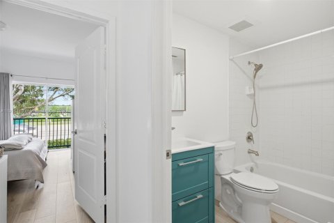 Touwnhouse à louer à Pembroke Pines, Floride: 3 chambres, 114.27 m2 № 1971587 - photo 19