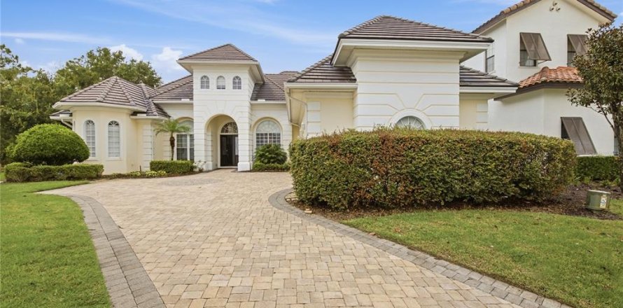 Villa ou maison à Four Corners, Floride 7 chambres, 446.21 m2 № 2413707