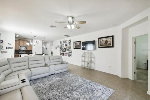 Casa en venta en Kissimmee, Florida, 3 dormitorios, 147.71 m2 № 1915302 - foto 16