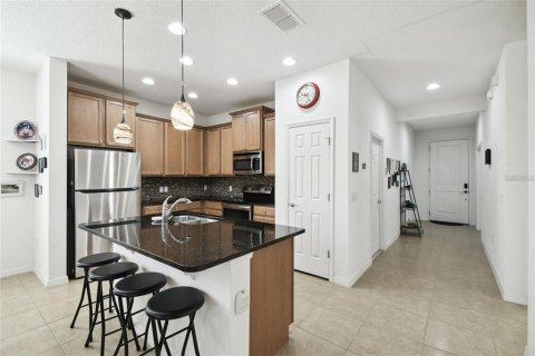 Casa en venta en Kissimmee, Florida, 3 dormitorios, 147.71 m2 № 1915302 - foto 6
