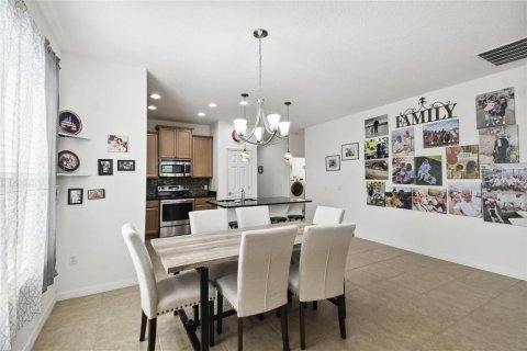 Casa en venta en Kissimmee, Florida, 3 dormitorios, 147.71 m2 № 1915302 - foto 12
