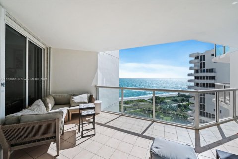 Condo in Surfside, Florida, 2 bedrooms  № 1955376 - photo 2