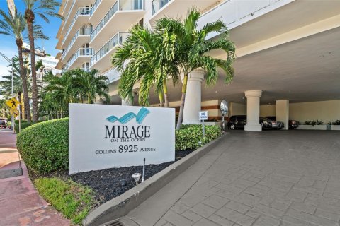 Condo in Surfside, Florida, 2 bedrooms  № 1955376 - photo 25