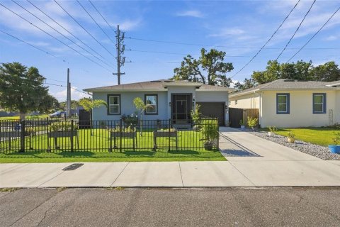 Villa ou maison à Tampa, Floride 3 chambres, 142.88 m2 № 2342299