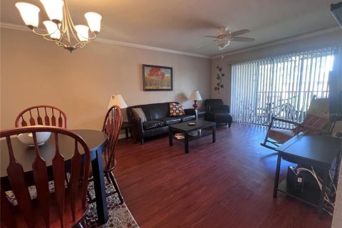 Condo in Largo, Florida, 2 bedrooms  № 1906714 - photo 7